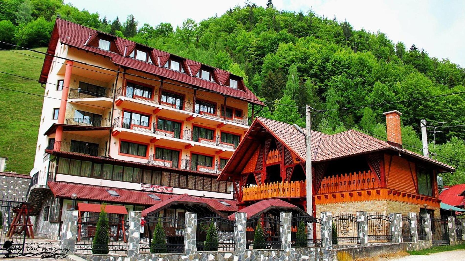 Pensiune Restaurant Piatra Craiului Dîmbovicioara 외부 사진