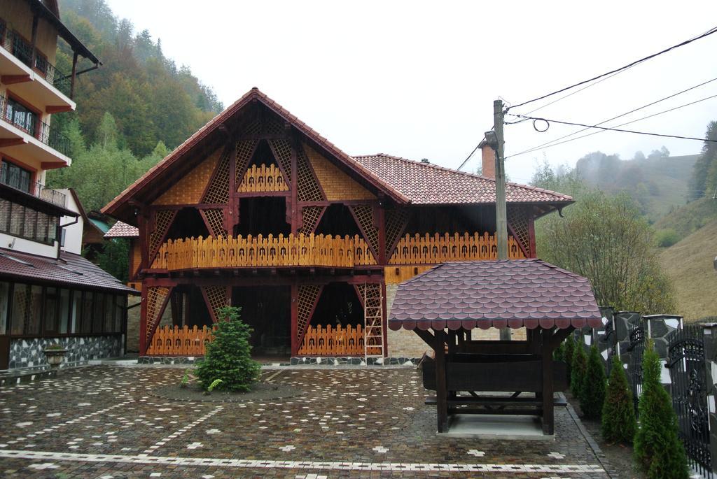 Pensiune Restaurant Piatra Craiului Dîmbovicioara 외부 사진